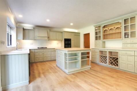 Kitchen 3.jpeg