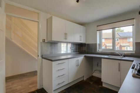 Kitchen 2.jpeg