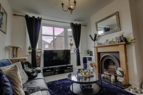 Front Room 2 2.jpeg