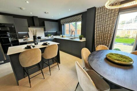 Kitchen/Dining area