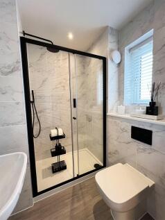 Example En Suite