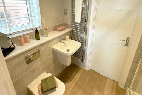 Example En Suite