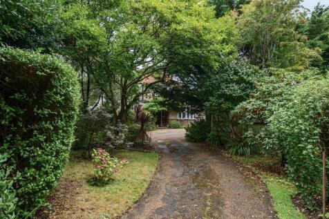For Sale by Aspire Residential - The Glen