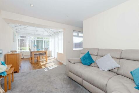 For Sale by Aspire Residential - Lingfield Close