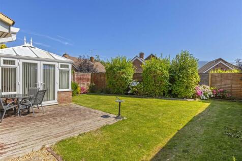 For Sale by Aspire Residential - Lingfield Close