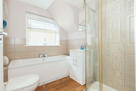 For Sale by Aspire Residential - Lingfield Close