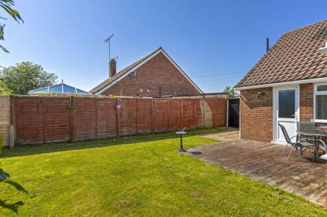 For Sale by Aspire Residential - Lingfield Close