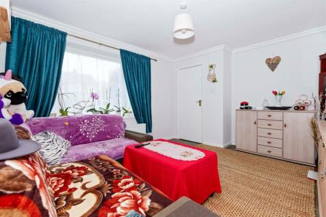 For Sale by Aspire Residential - Chippers Road