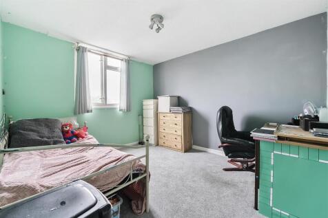 For Sale by Aspire Residential | Ashacre Lane