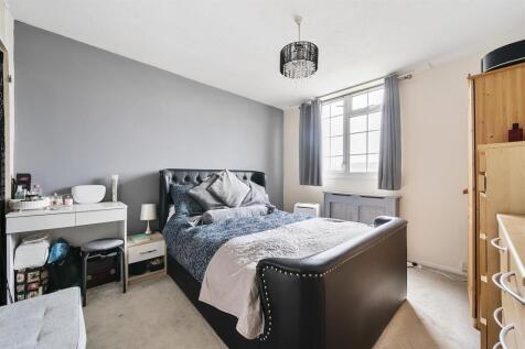 For Sale by Aspire Residential | Ashacre Lane