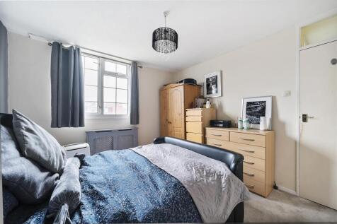 For Sale by Aspire Residential | Ashacre Lane