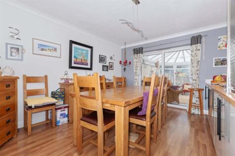 Parkfield Rd_17.jpg