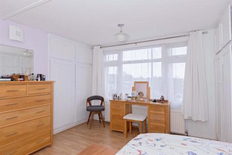 Parkfield Rd_3.jpg