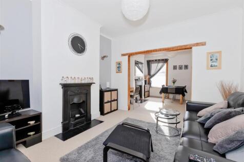 For sale by Aspire Residential | St Anselms Road