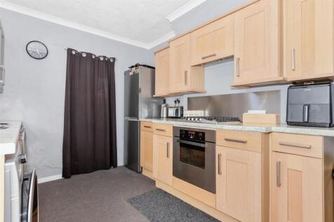 For sale by Aspire Residential | St Anselms Road