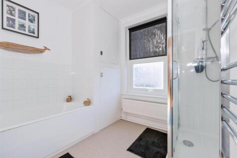For sale by Aspire Residential | St Anselms Road