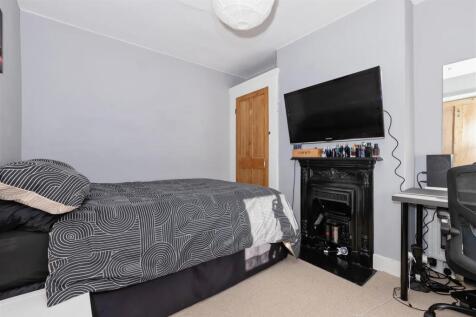 For sale by Aspire Residential | St Anselms Road