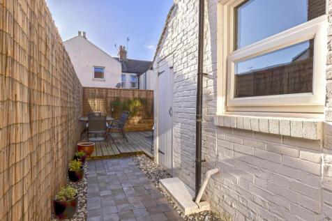 For sale by Aspire Residential | St Anselms Road