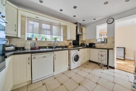 For Sale by Aspire Residential | Marshall Avenue