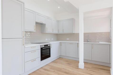 For Sale by Aspire Residential | Pembury  Road
