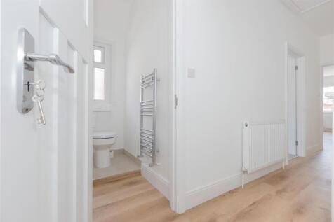 For Sale by Aspire Residential | Pembury  Road