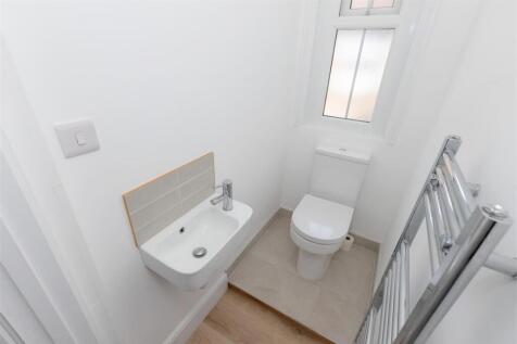 For Sale by Aspire Residential | Pembury  Road