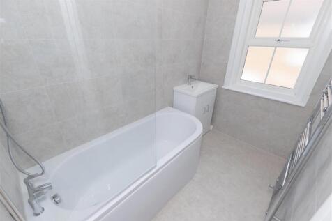 For Sale by Aspire Residential | Pembury  Road