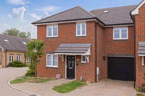 For Sale by Aspire Residential | Weald Place