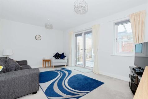 For Sale by Aspire Residential | Weald Place