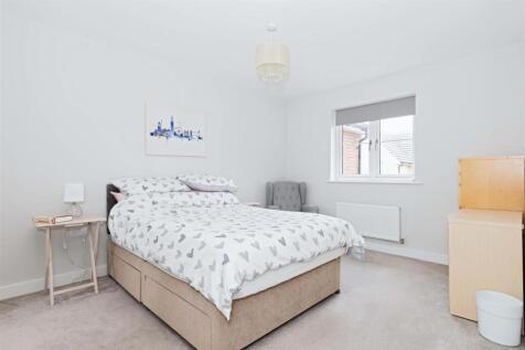 For Sale by Aspire Residential | Weald Place