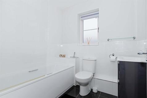 For Sale by Aspire Residential | Weald Place