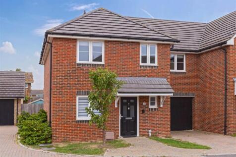 For Sale by Aspire Residential | Weald Place