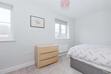 For Sale by Aspire Residential | Weald Place