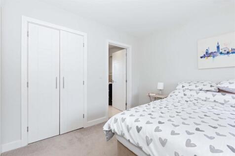 For Sale by Aspire Residential | Weald Place
