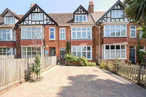 For Sale by Aspire Residential | Broadwater Road