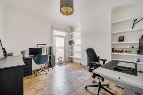 For Sale by Aspire Residential | Broadwater Road