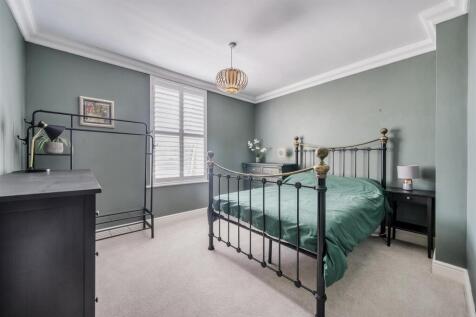 For Sale by Aspire Residential | Broadwater Road