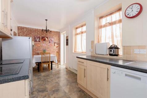 For Sale by Aspire Residential | Ivydore Avenue