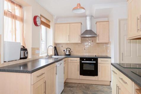 For Sale by Aspire Residential | Ivydore Avenue