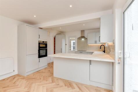 For Sale by Aspire Residential | King Edward Avenu