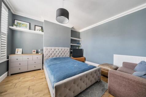 For Sale by Aspire Residential | Broadwater Road