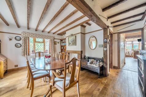 For Sale by Aspire Residential | Crockhurst Hill