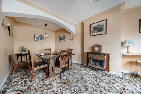 1358881-16-68d579...