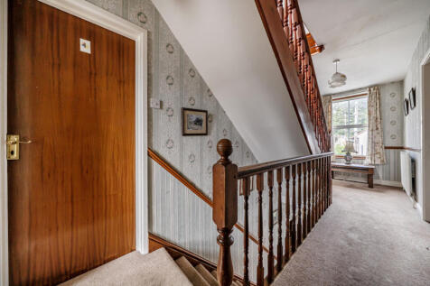 1358881-12-68d579...