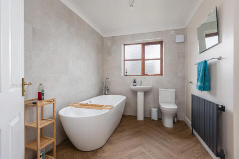 Rectory Close 5 Bathroom-1
