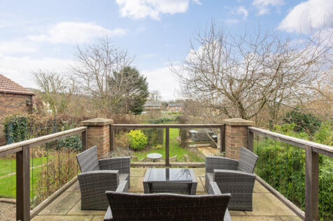 Rectory Close 5 External-9