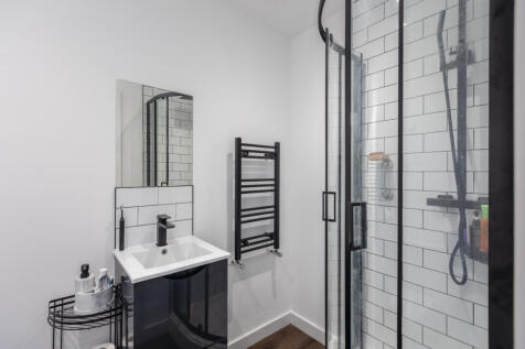 Southlands 1 Bedroom 3-4