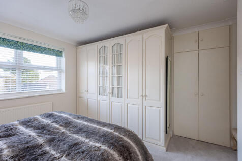 Colling Wood Gardens 21 Bedroom 1-2