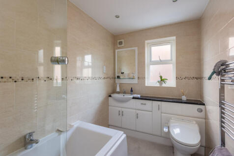 Colling Wood Gardens 21 Bedroom 1-3
