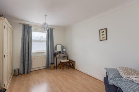 Colling Wood Gardens 21 Bedroom 3